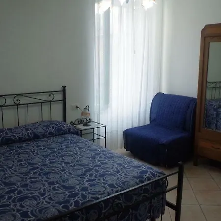 Zia Lina לינה וארוחת בוקר