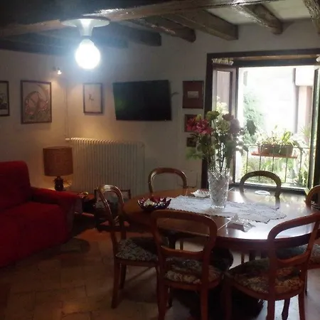 Zia Lina Отель Донго