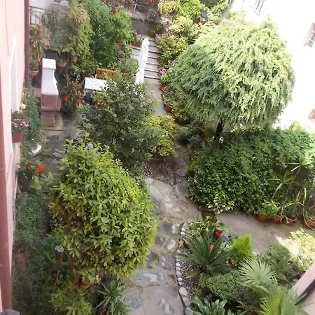 Zia Lina Bed & Breakfast *