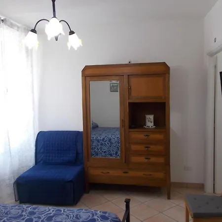 Zia Lina Bed & Breakfast Dongo