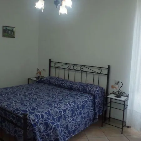 Отель Zia Lina Донго