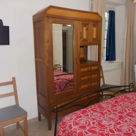 Zia Lina فندق مبيت وإفطار دونغو