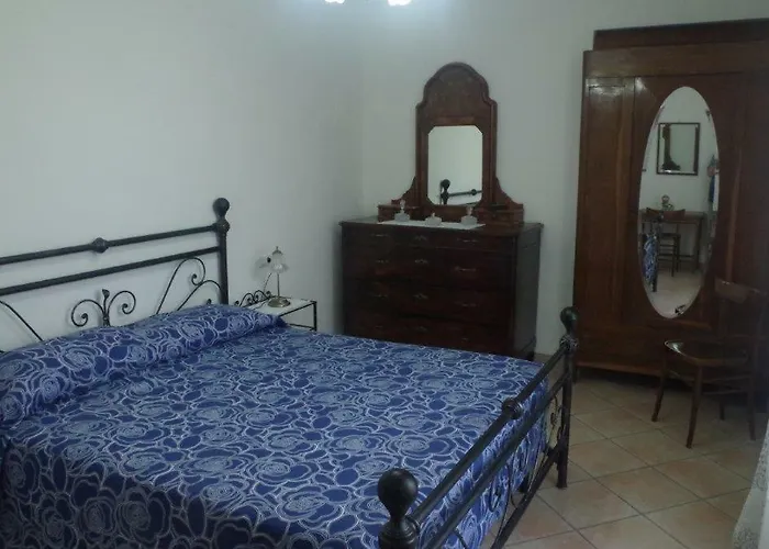 Zia Lina Hotel *